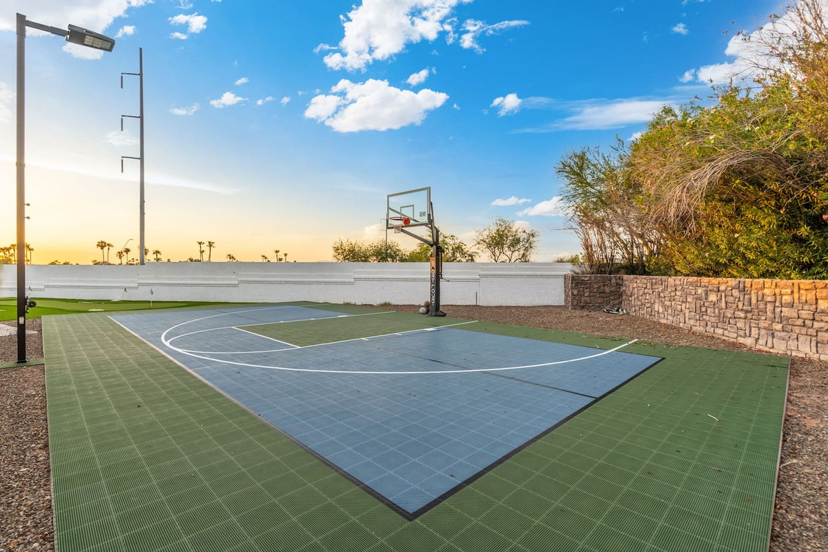  A private half-court basketball court (can be used for pickleball also) under Arizona skies — game on anytime, day or night.