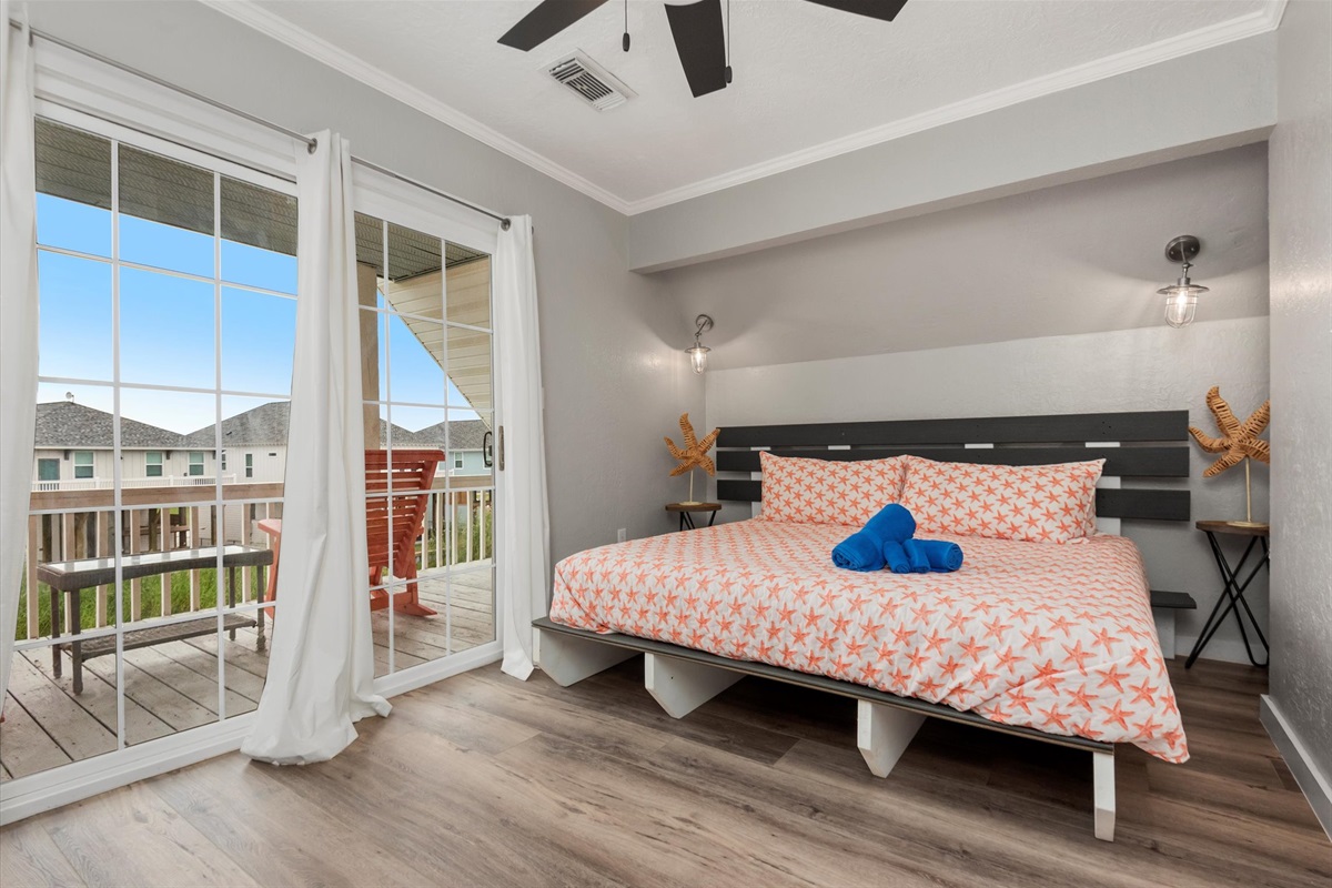 a05575e73bfb422a9c103fa5c1c453b9 Large | Beachhouse | Texas | TX | Vacation Homes | Galveston | Crystal Beach | Kokomo | Breezy Days | Beachfront Elegance | Sunrise Serenity | Southern Sands Property Management, LLC