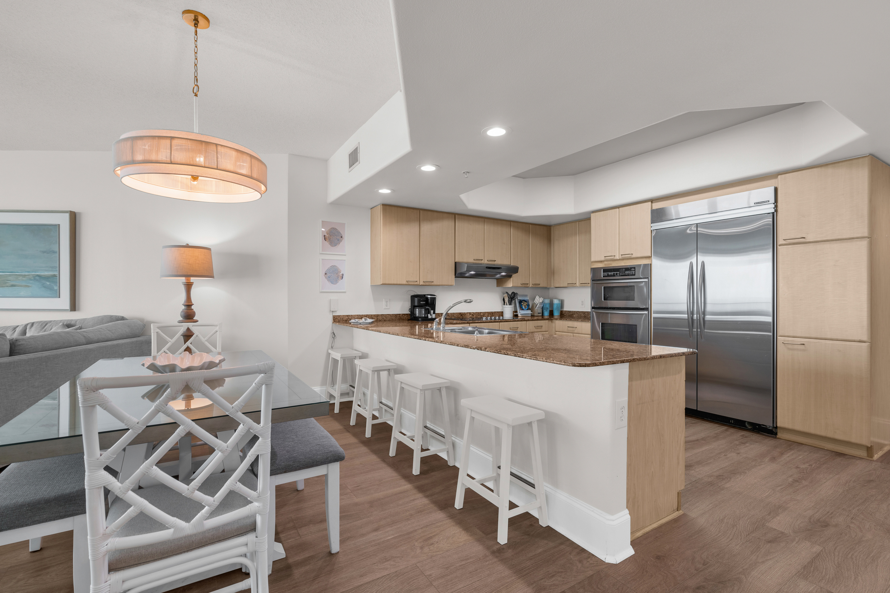 Dining/Kitchen