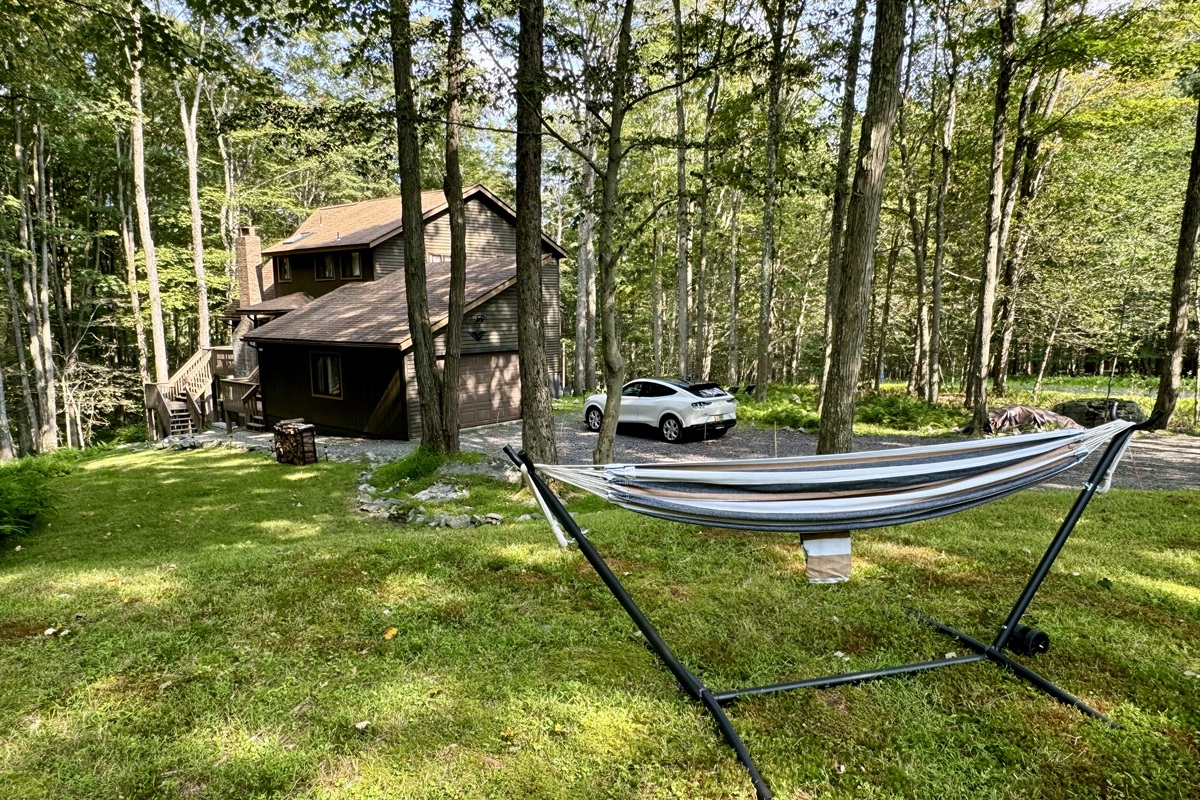 “Hammock hideaway — the ultimate solo recharge spot.”