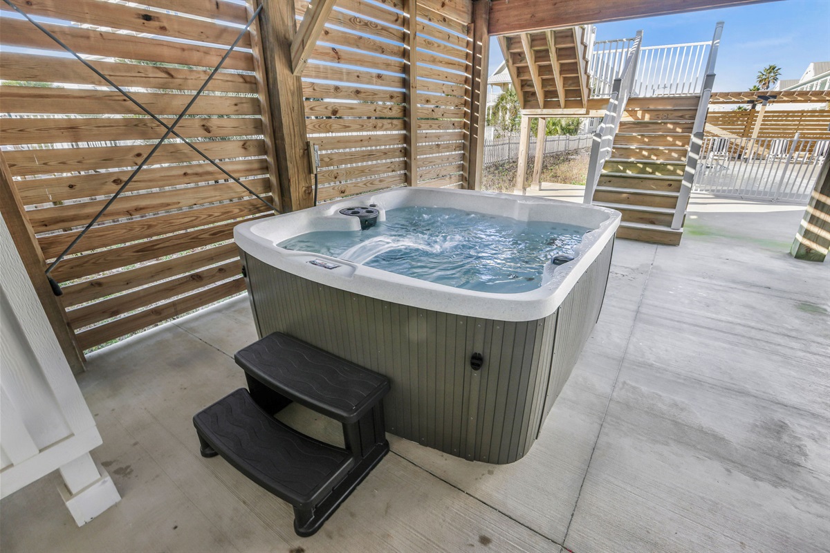 Easily accessible and conveniently located. Spend your nights soaking in this luxurious hot hub.