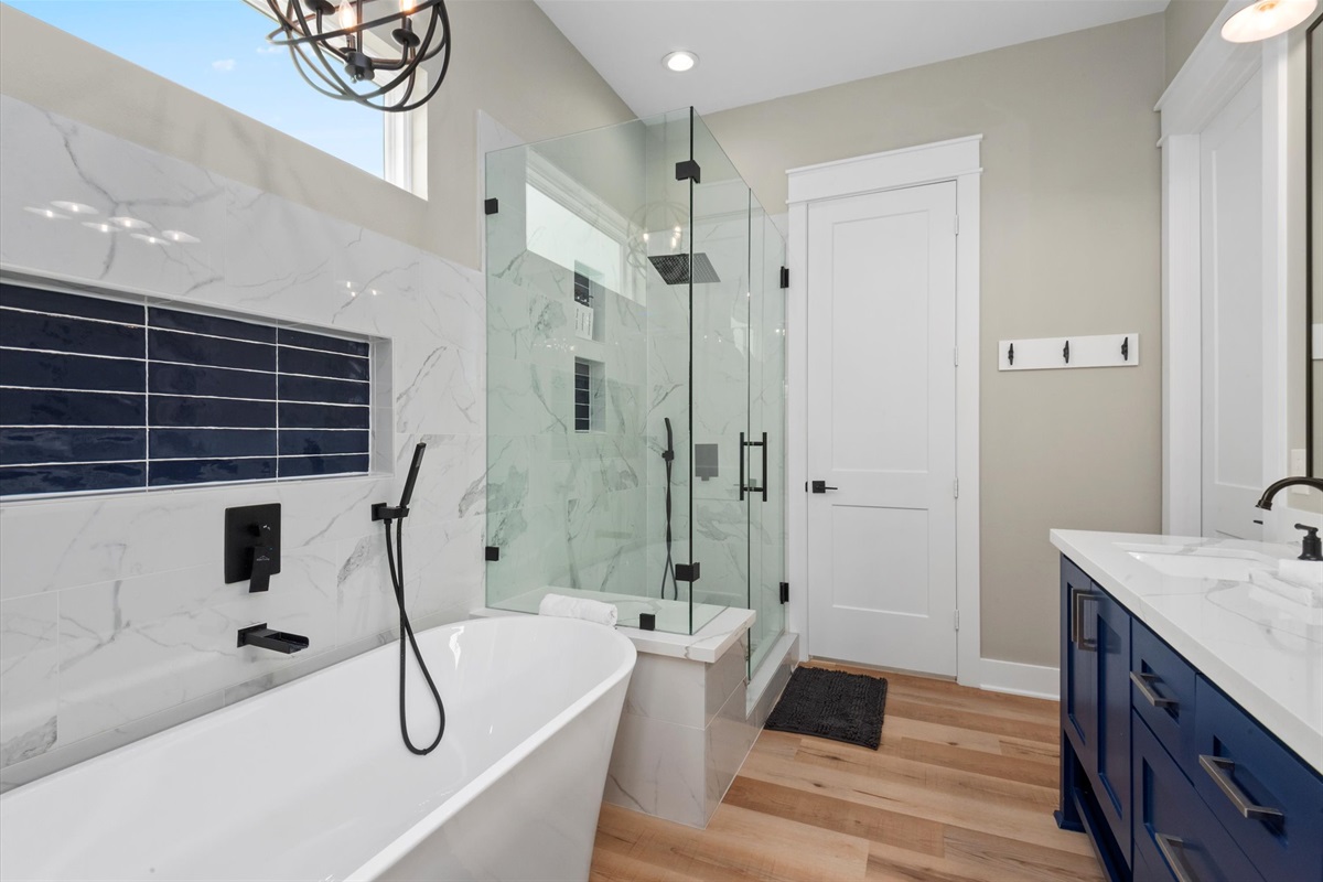 a07bbc97a0434fcb8aab866cfcc3524b Large | Beachhouse | Texas | TX | Vacation Homes | Galveston | Crystal Beach | Kokomo | Breezy Days | Beachfront Elegance | Sunrise Serenity | Southern Sands Property Management, LLC