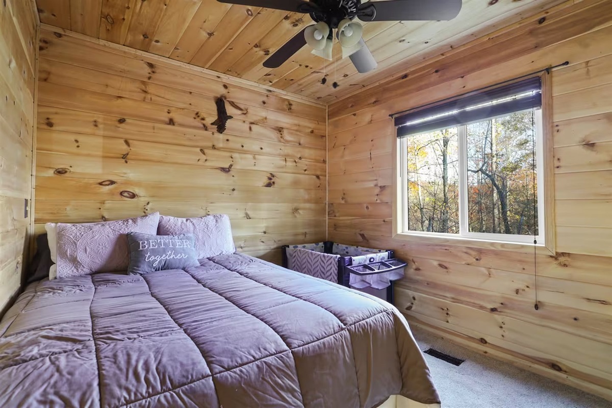 bedroom #4 with queen bed