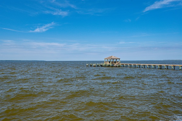 Soundside pier for sunsets