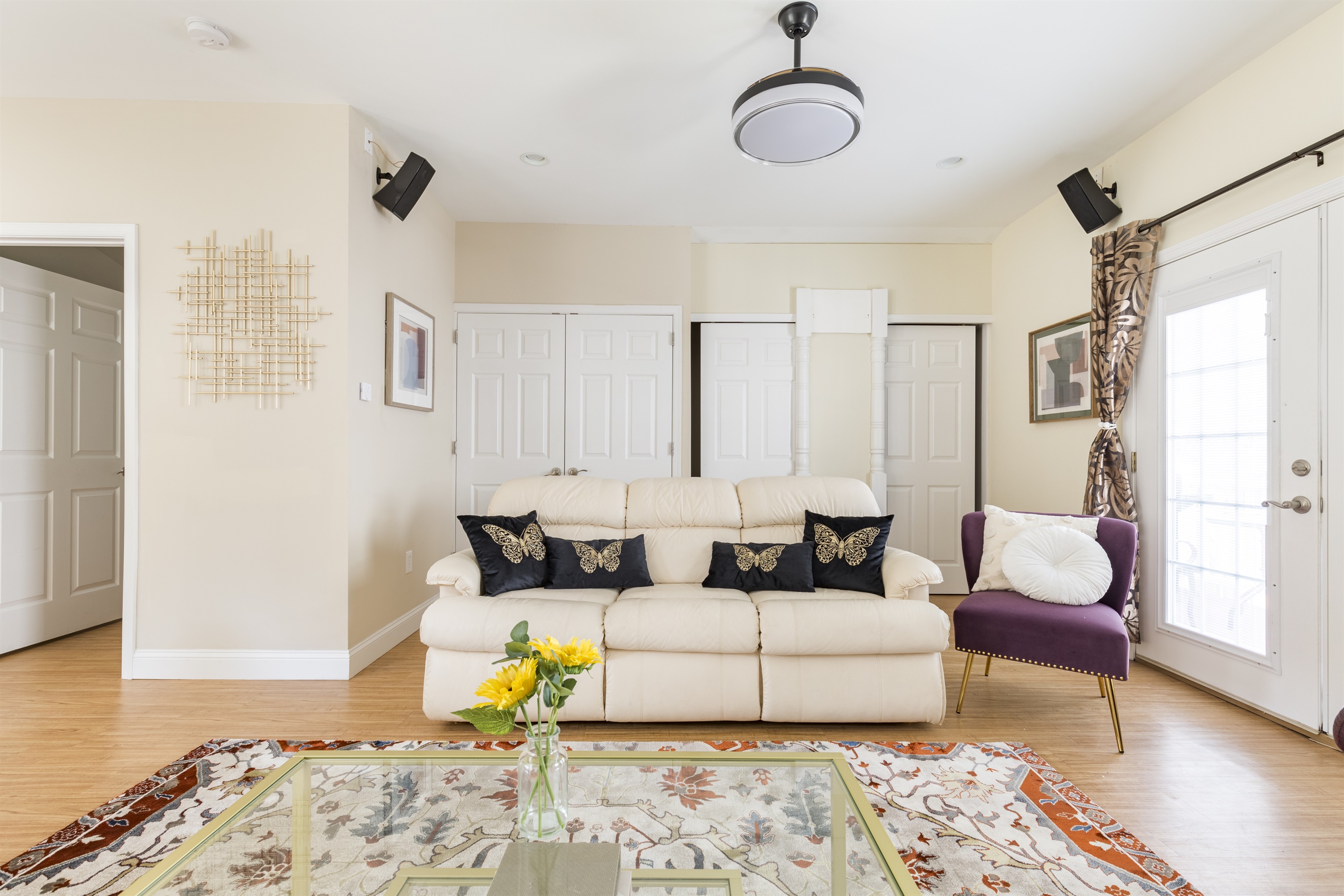 Sun-Filled 4BR House | Private Yard | Family & Pet Friendly | Arlington/DC 4