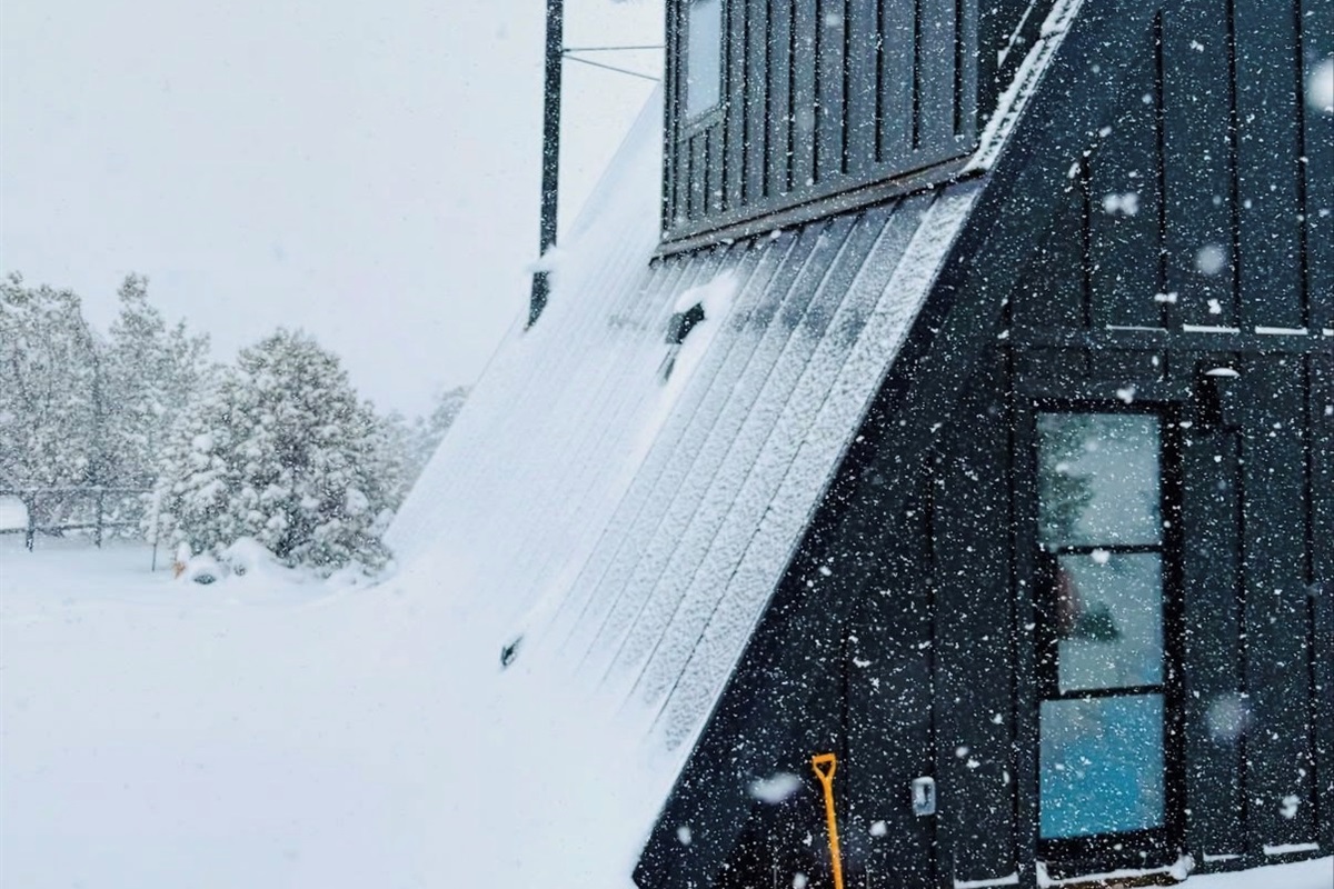 It snows in Arizona! We are at 6700’ and avg 100’ a year of snow. While each year is unpredictable, you can have your snowy dreams come true!