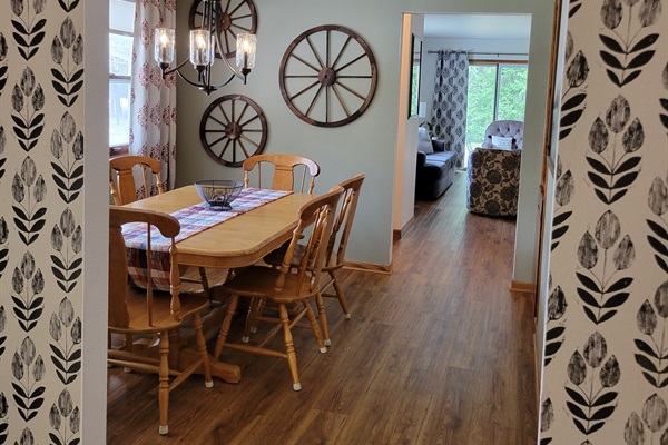 Dining room pass through from Kitchen to Living Room