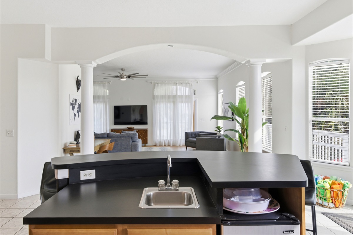 Open floor plan to living room 