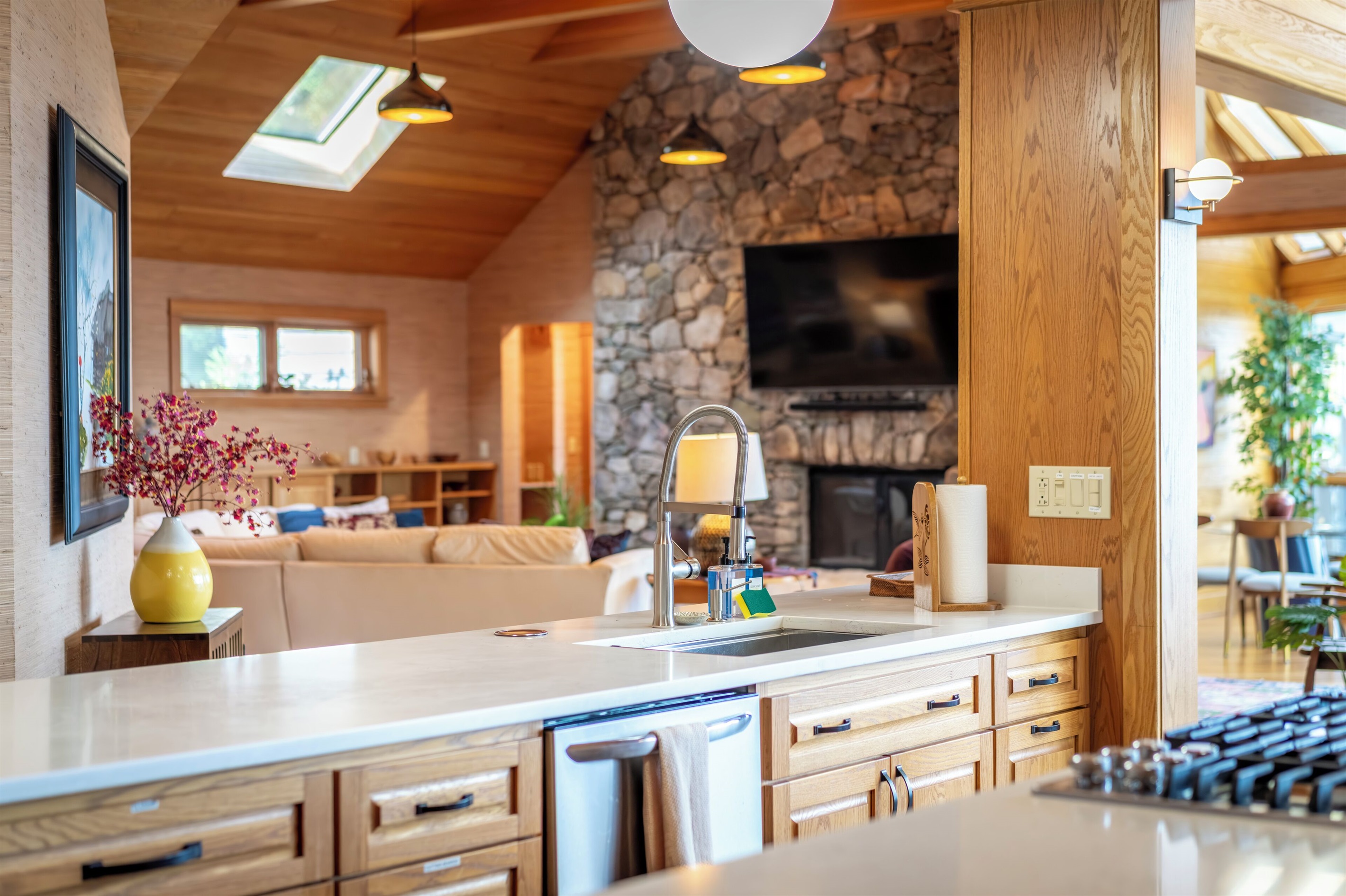 Kitchen, open to living room
