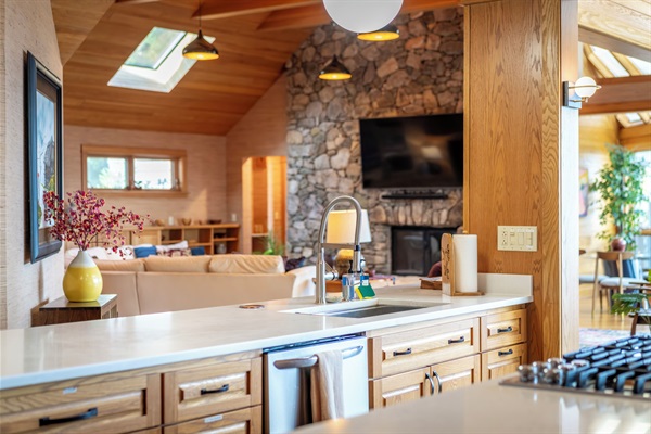 Kitchen, open to living room
