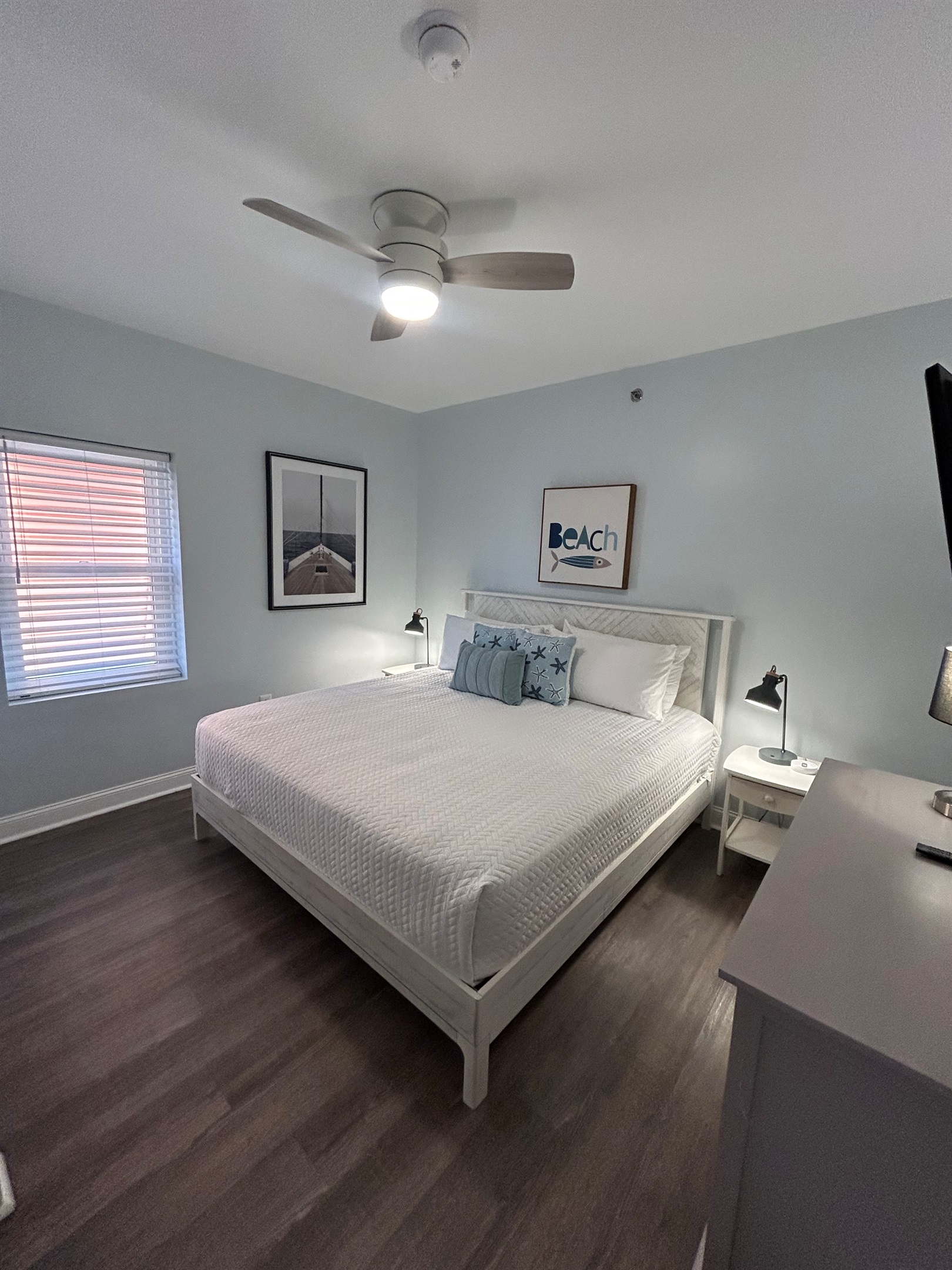 King Room 2 | Oceanview, 202 Isle of Palms, SC | IOP Escapes