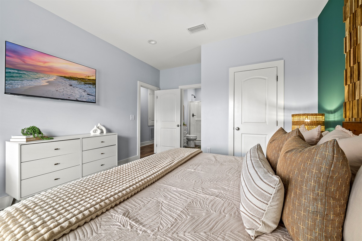 Spacious, bright, and designed for comfort. Enjoy a peaceful night’s sleep before another day exploring Miramar Beach.