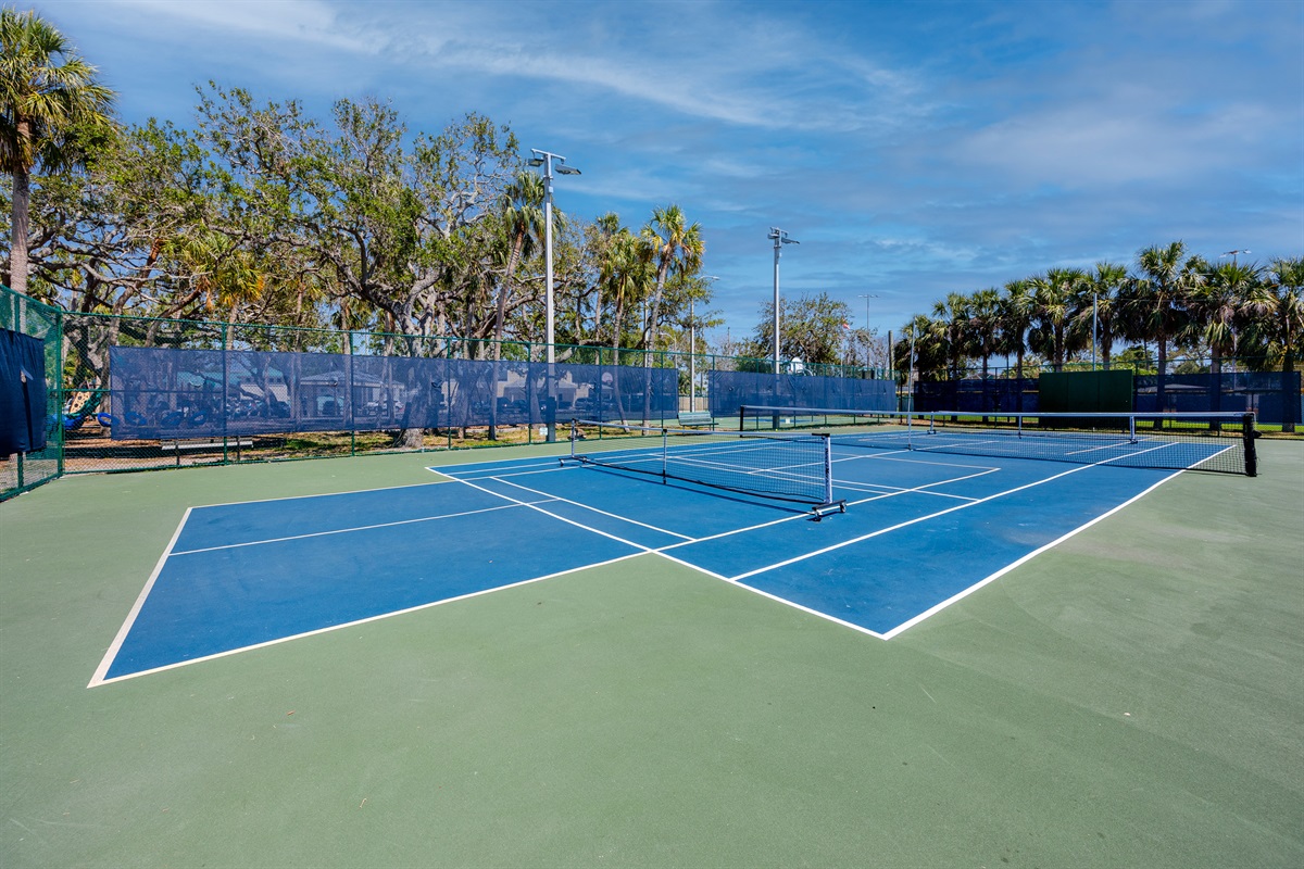 Tennis & Pickleball