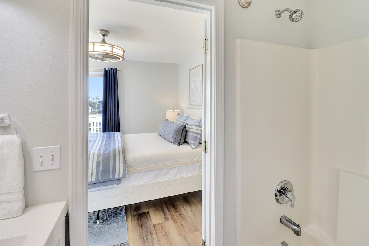 Bathroom for the second bedroom and its guests!