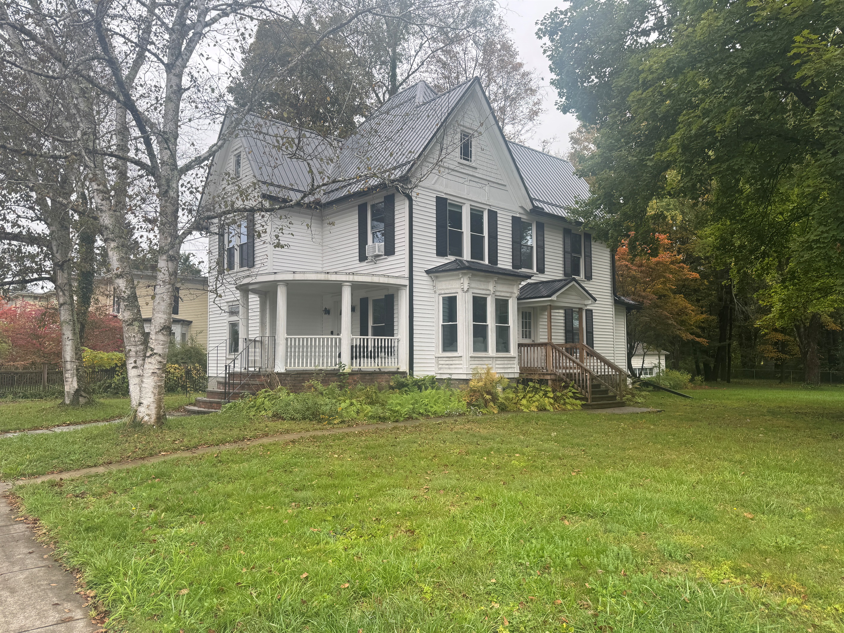 NEW LISTING - Otego House Apt 2 - 2nd floor entrance to right