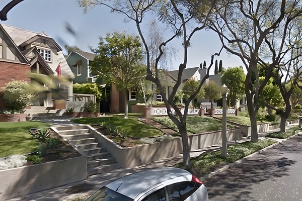 Treelined neighborhood