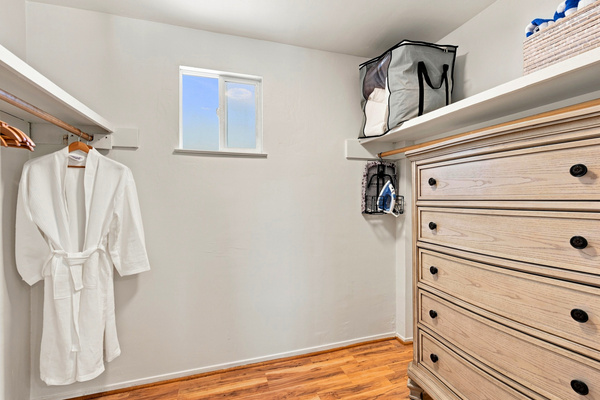 Robes included for both guests