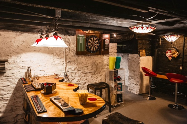 Plenty of room to spread out in the Speakeasy Lounge.