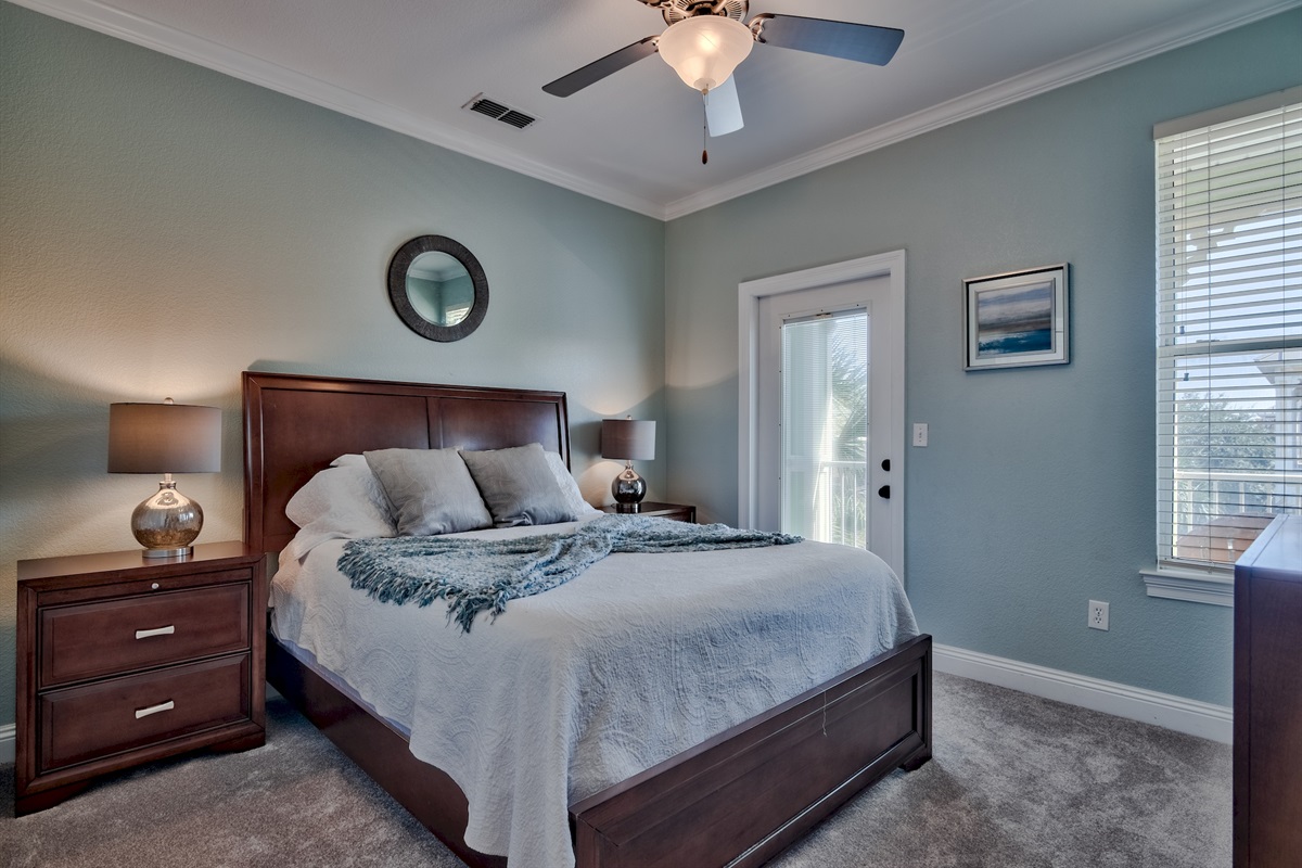 BEDROOM # 4- 3RD FLOOR (QUEEN)