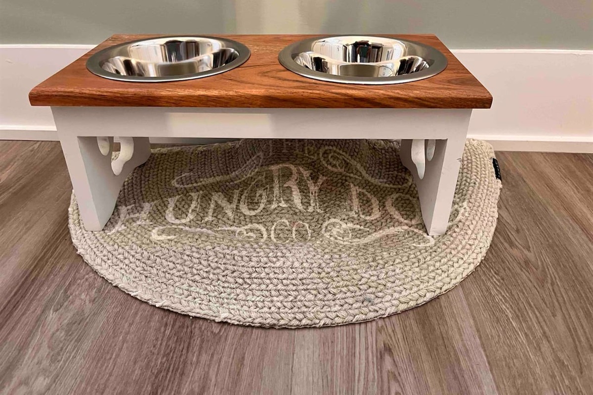 We love dogs! Dogs are welcome at an additional fee. 