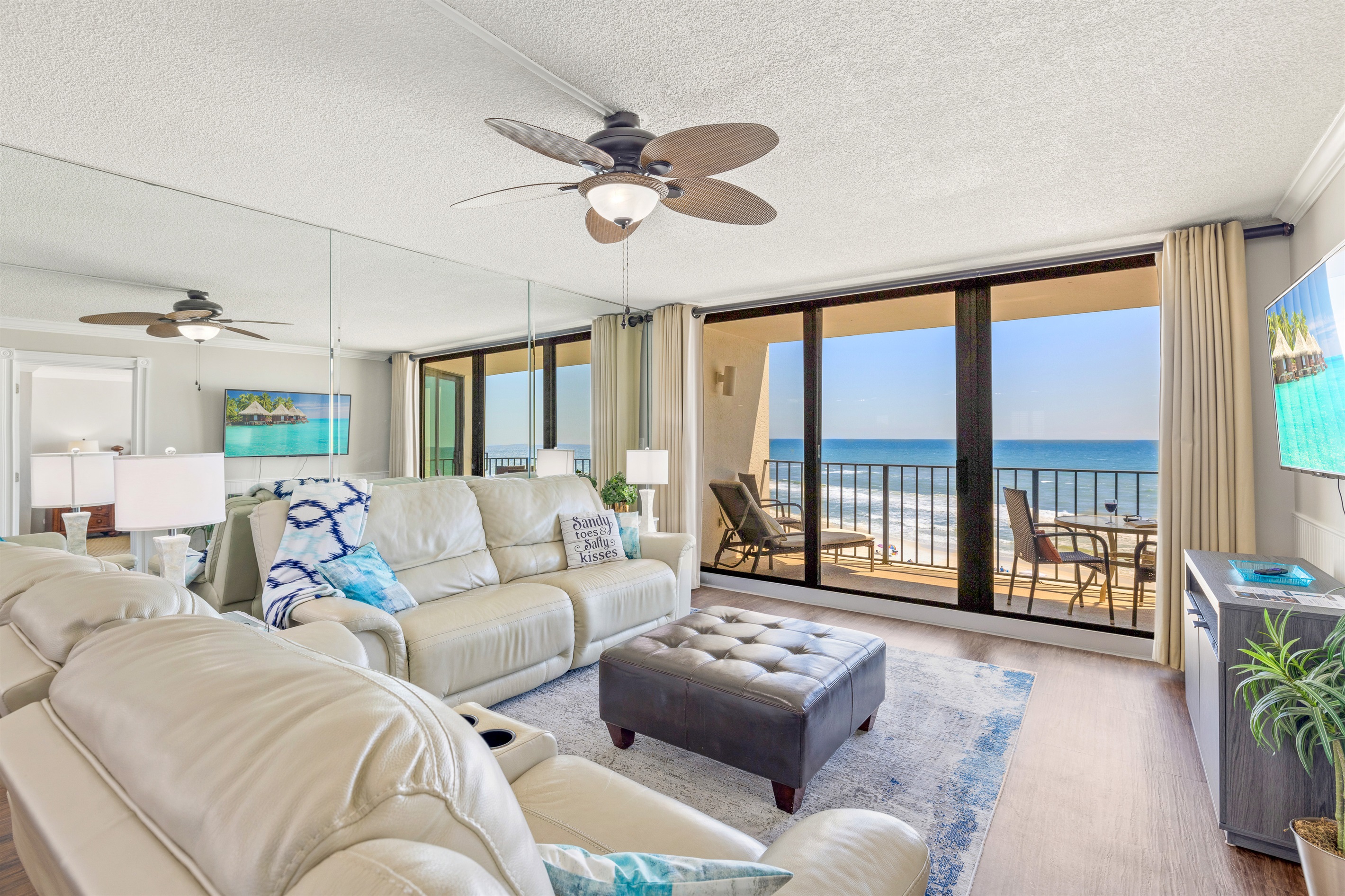 Comfortable leather reclining sofas to lounge indoors & watch TV or the waves!
