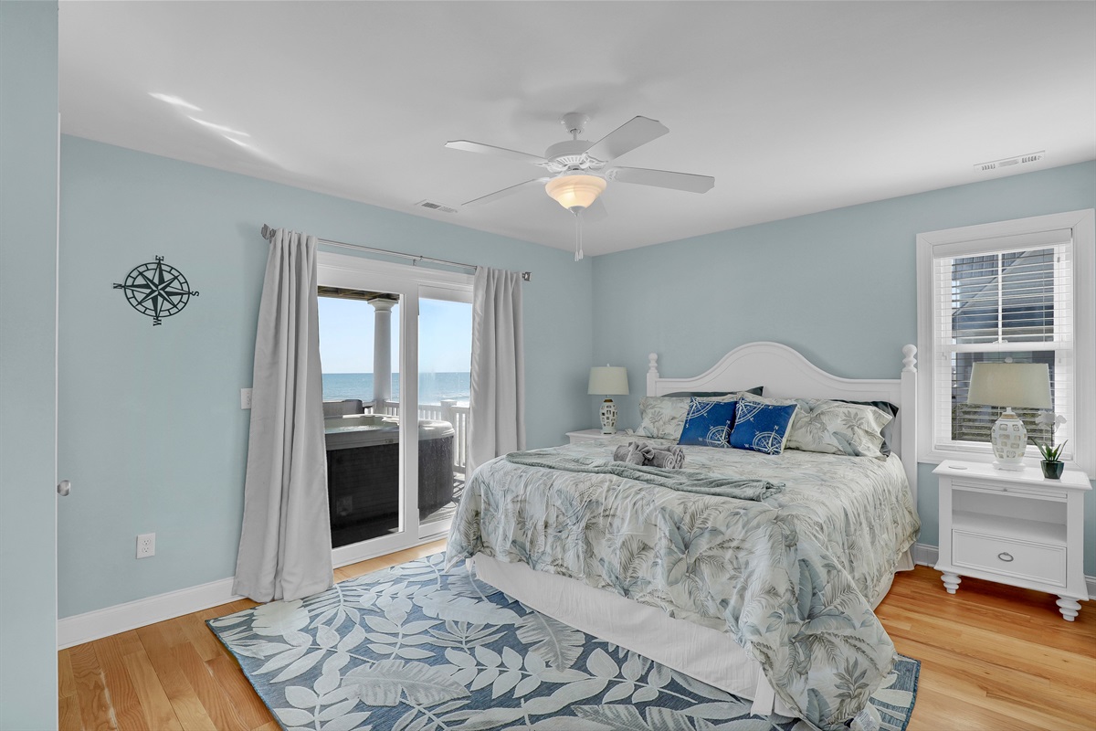 Step right from your bed to the balcony for some fresh ocean air.