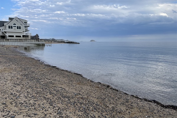 Lee Manor Beach looking northeast toward Hammonasset State Park