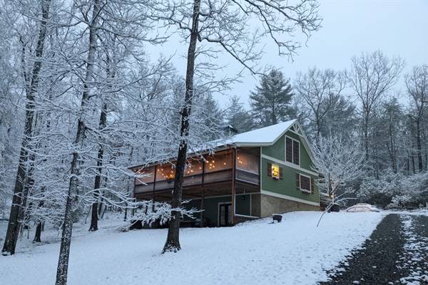 Winter Wonderland - with a generator so you NEVER lose power!