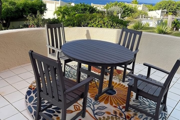 Enjoy morning coffee with an ocean view! 