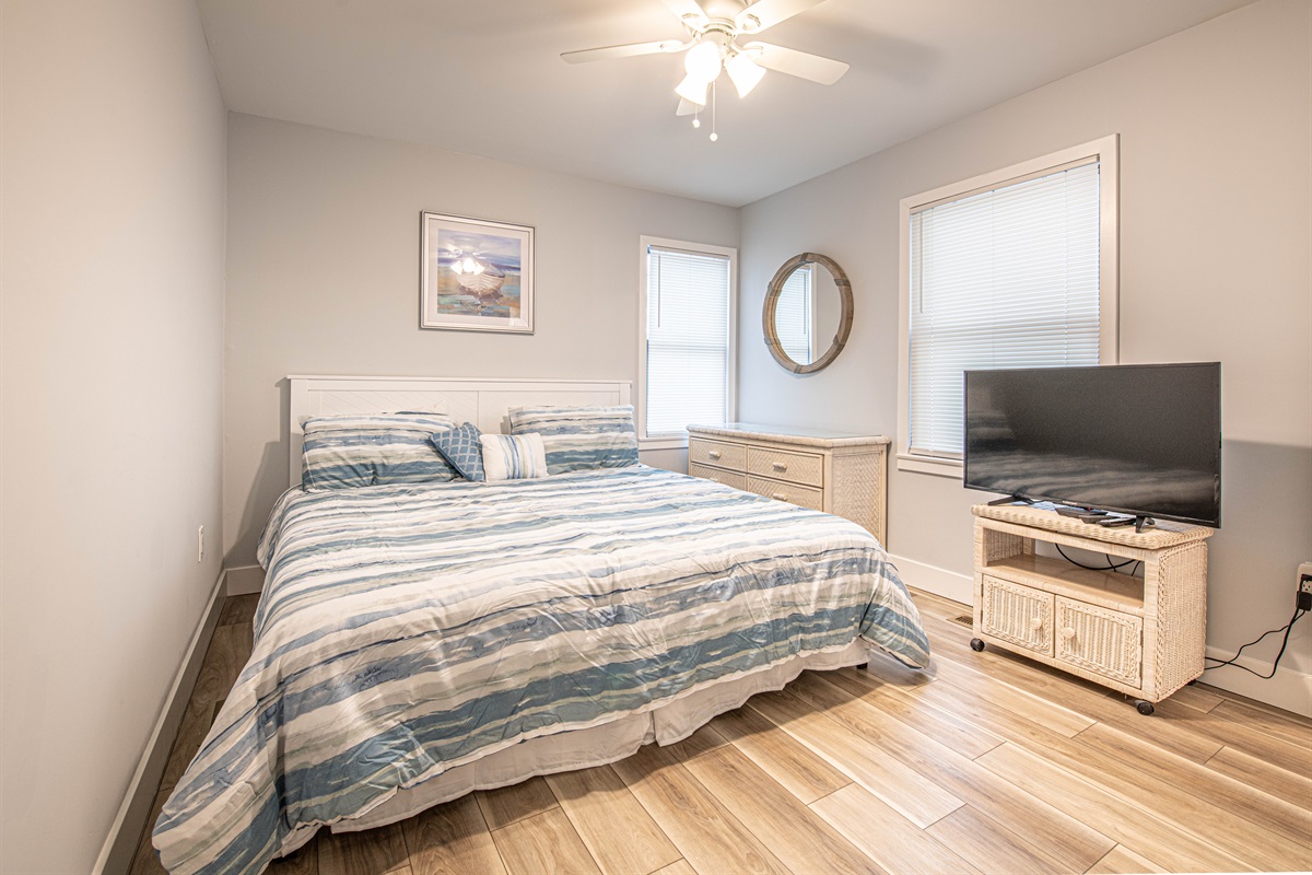 King Bedroom w/ attached full bath