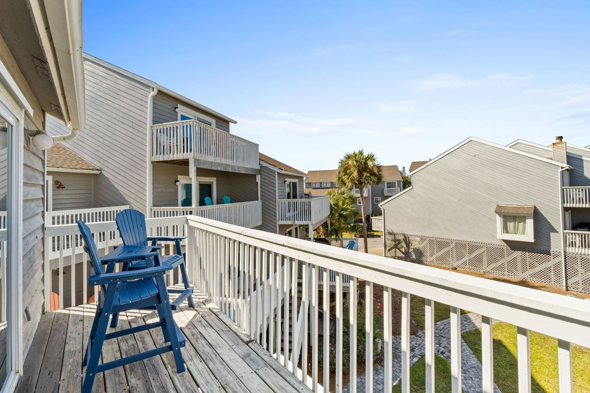 Step straight from the master suite onto your private deck &mdash; sunrise coffee has never been this easy.
