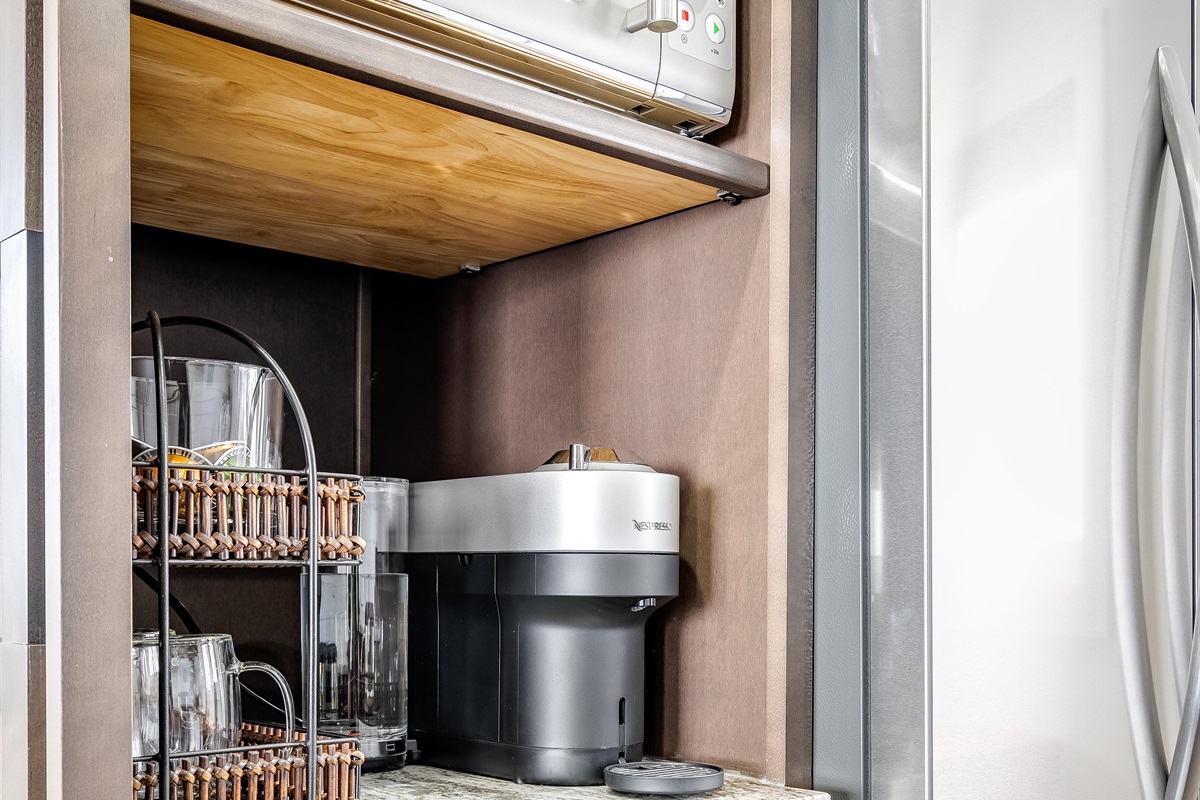 Kitchen and Appliances