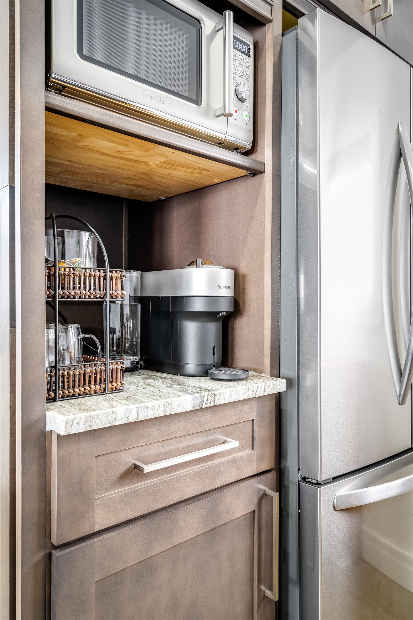 Kitchen and Appliances