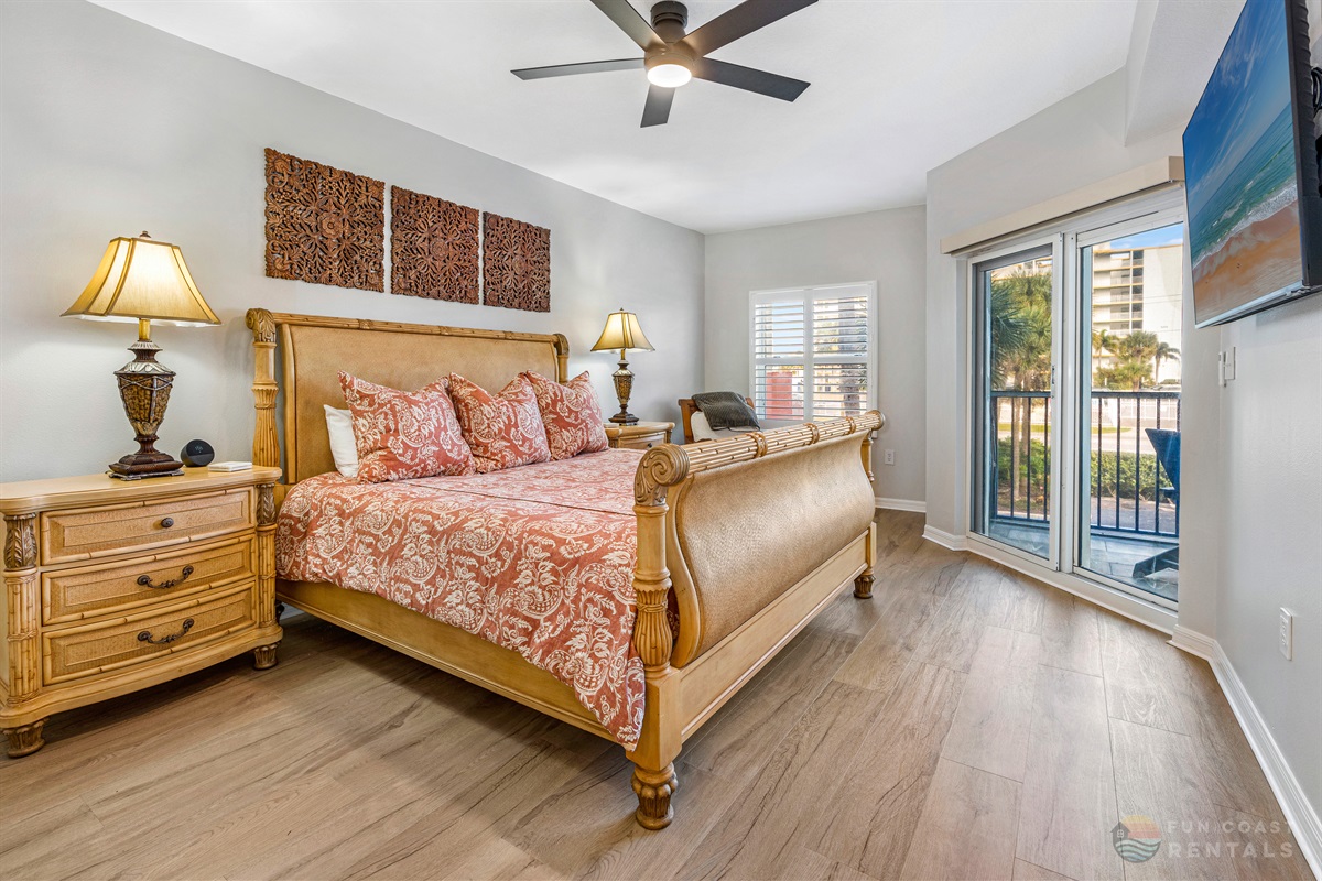 King Bedroom with Smart TV