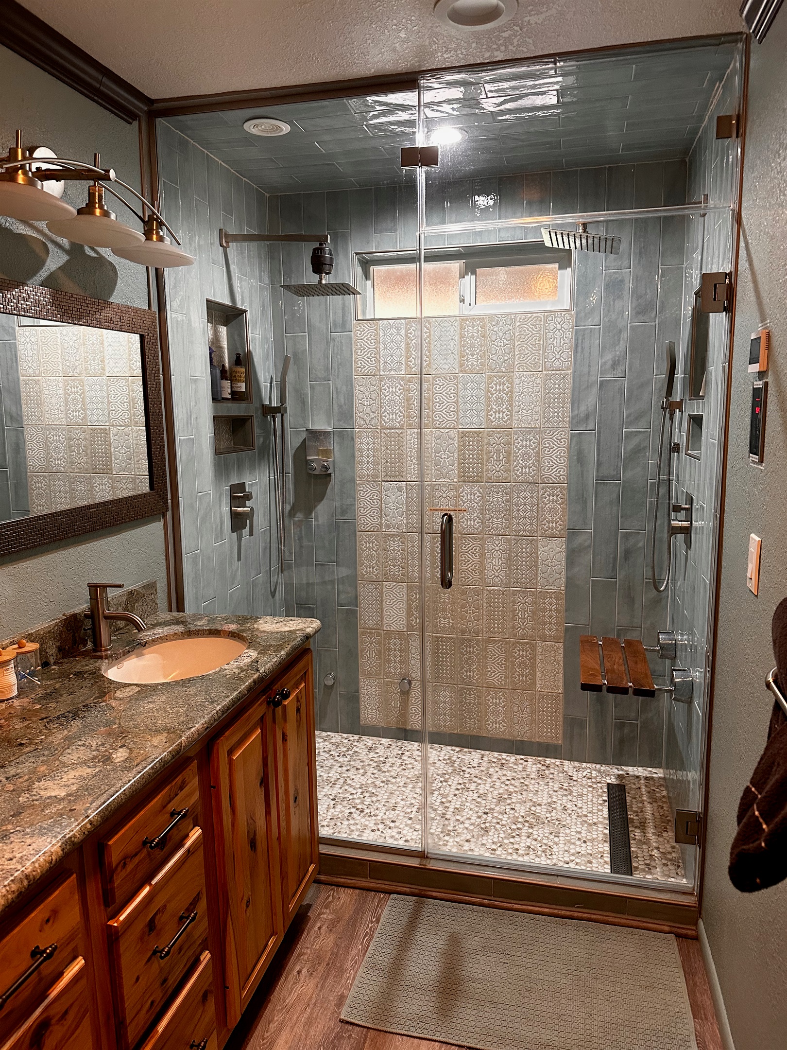 Steam shower with double shower heads