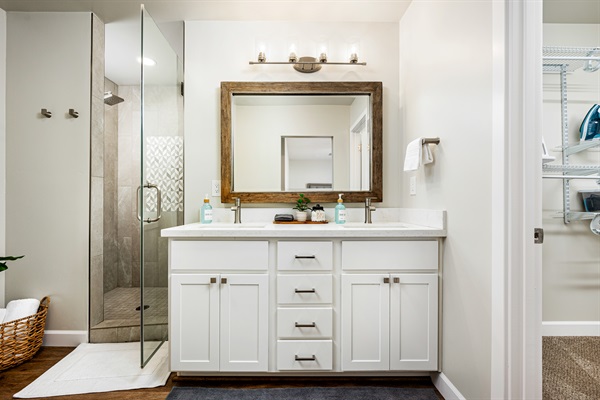 All you need for a refresh in the main bathroom.
