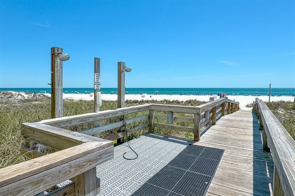 Outdoor shower and rinsing station