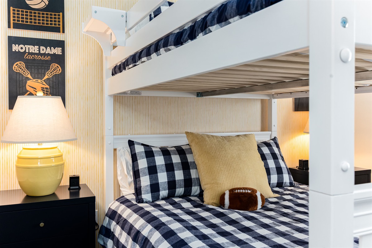 Upstairs - Queen Bunkbeds