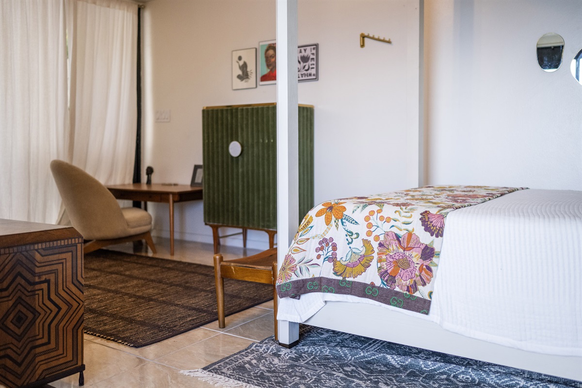 Let the gentle glow of natural light transform the room&rsquo;s mood.