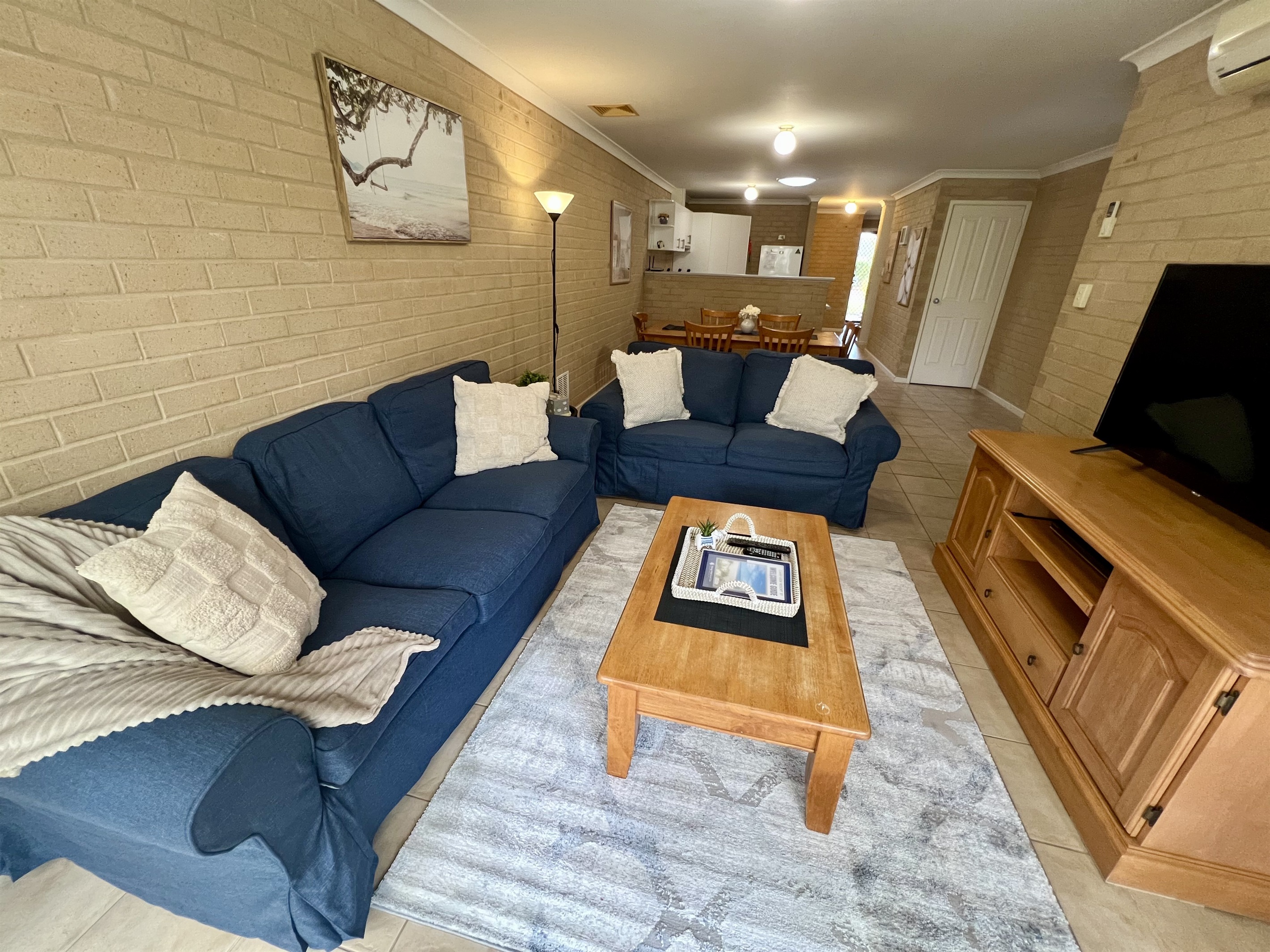 Open plan living/dining/kitchen for convenience