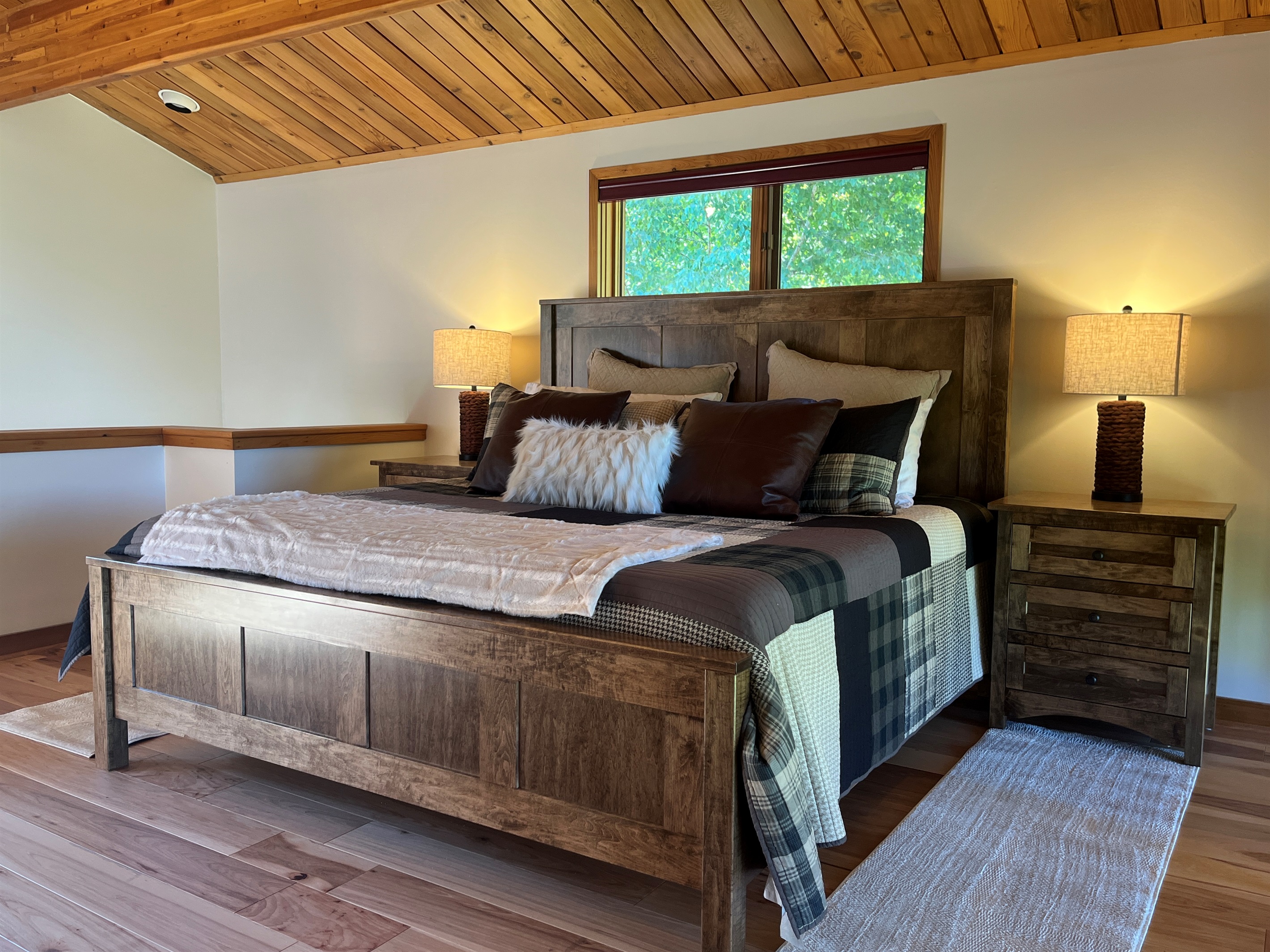 2nd floor King bed with ensuite bath