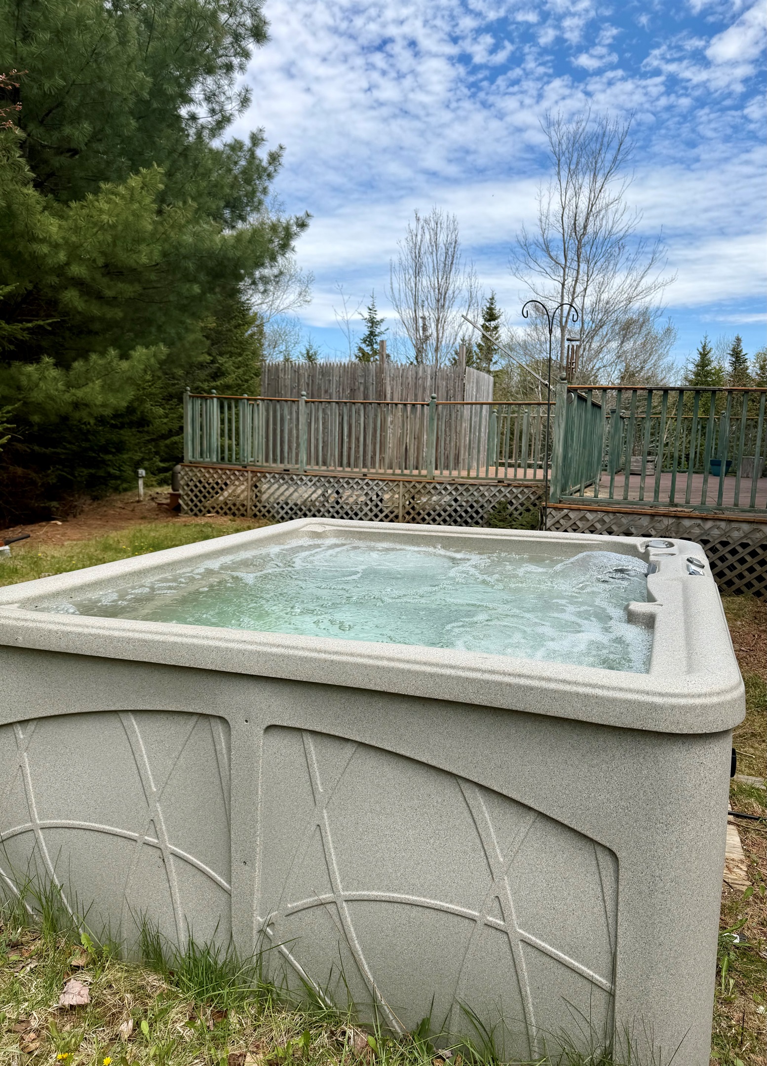 The Forest Well hot tub offers front-row seats to the incredible "Quiet Side" night sky. With minimal light pollution on Mount Desert Island, you can enjoy world-class stargazing and mountain air just steps from the back deck and Acadia trails.