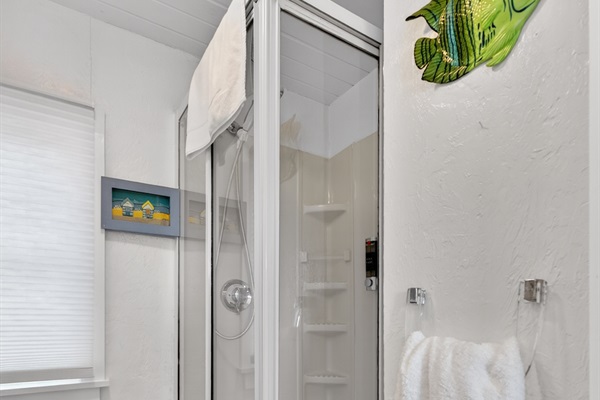 Full bathroom offering clean design, functionality, and everyday convenience.
