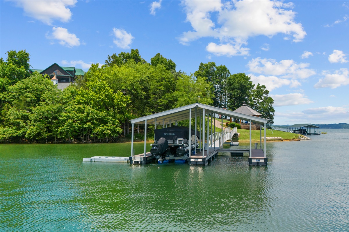 Floating Dock