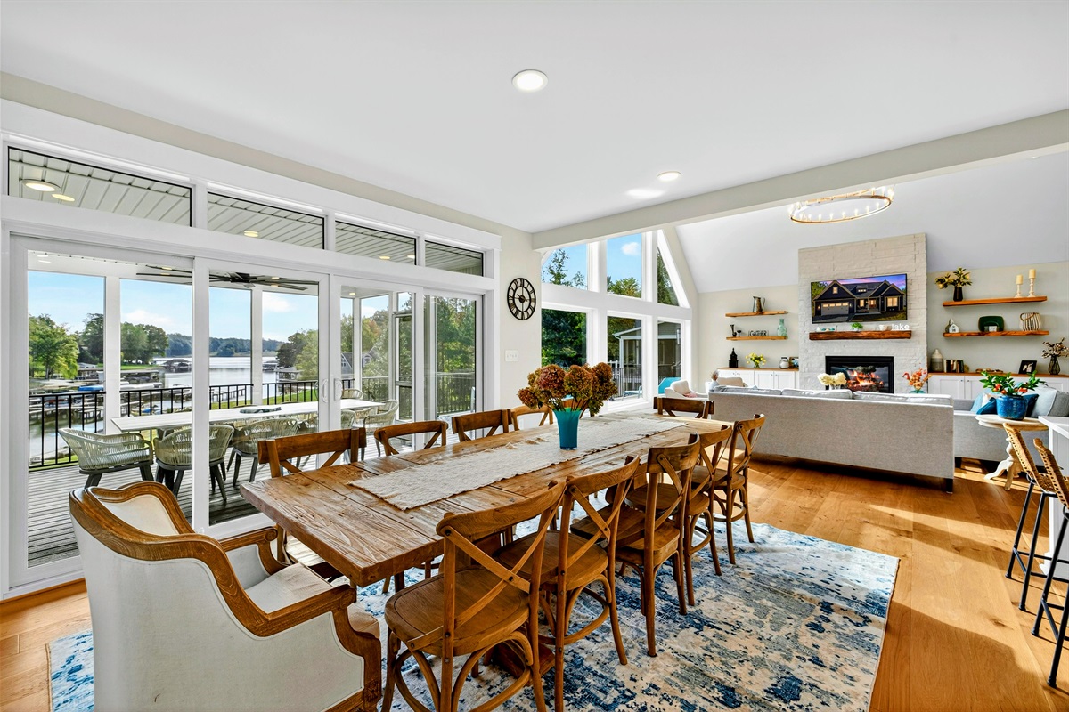 Our Restoration Hardware dining table has leaves with seating for up to 12. The kitchen counter has stool seating. Guests will love the gorgeous lake views while dining & watching the boats and kayakers. Guests also enjoy dining on the screen porch.