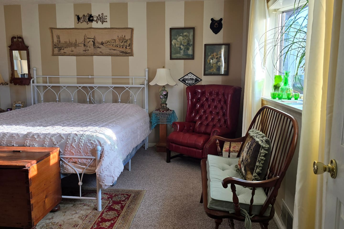 Bedroom