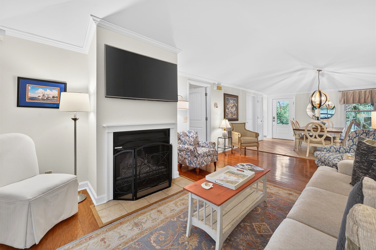 Living Room | Seaside Cottage | IOP Escapes | 31 Twin Oaks, Isle of Palms, SC