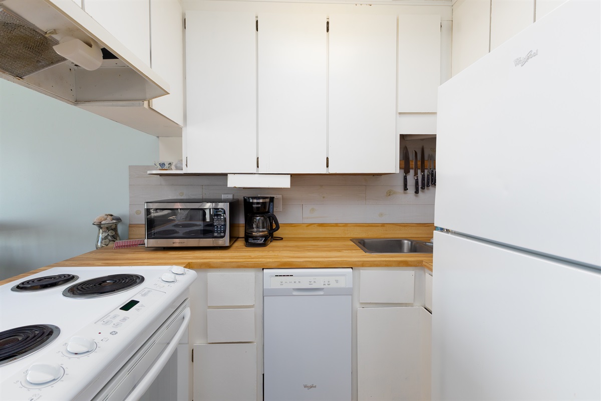 Well-equipped kitchen