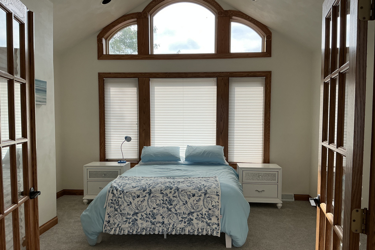 5th bedroom - one queen bed with attached full bathroom