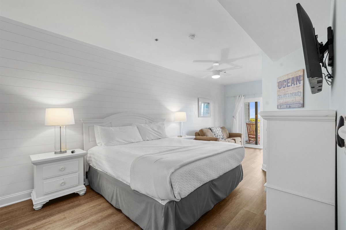 Bedroom 1: Primary King Suite | Sand Dollar | 102 Oceanview | 1116 Ocean Blvd, Isle of Palms, SC | IOP Escapes